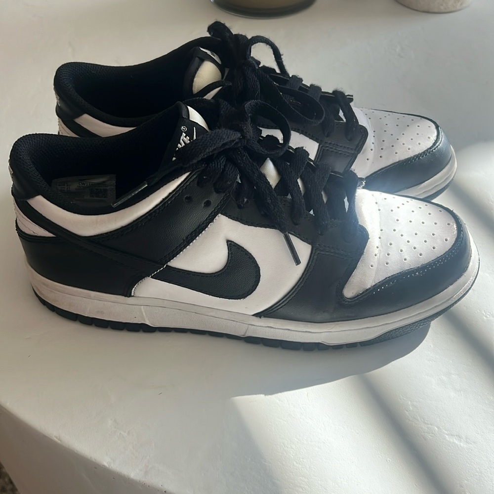 Panda dunks